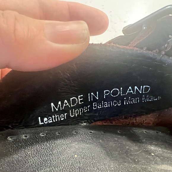 Dansko Burgundy Leather Clogs with Perforated Design - Picture 5 of 8